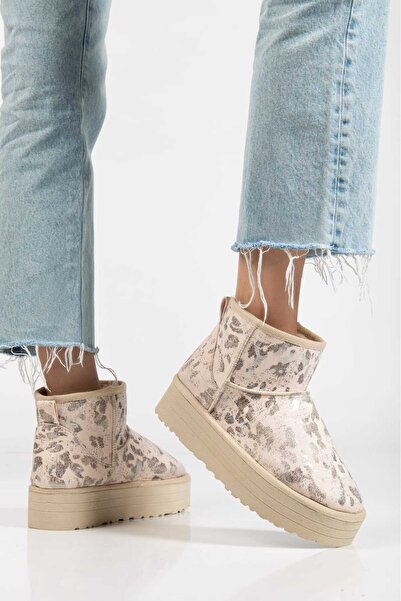 OLA Kadın Bej Kamuflaj Doku Desenli Mini Süet Yüksek Kalın Taban Kışlık Bot