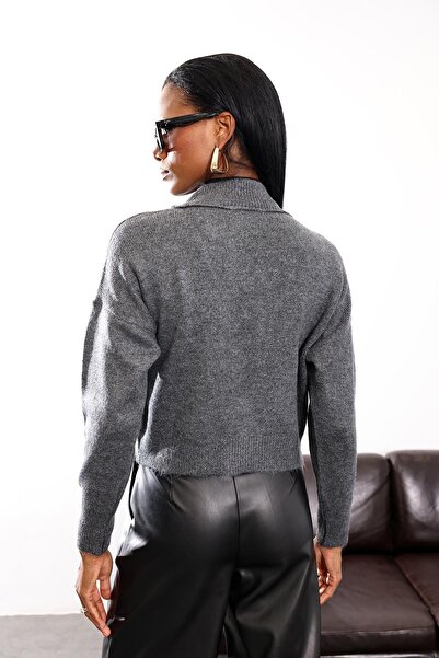 5in1Canpolat Anthracite V-Neck Gold Button Cardigan 4840