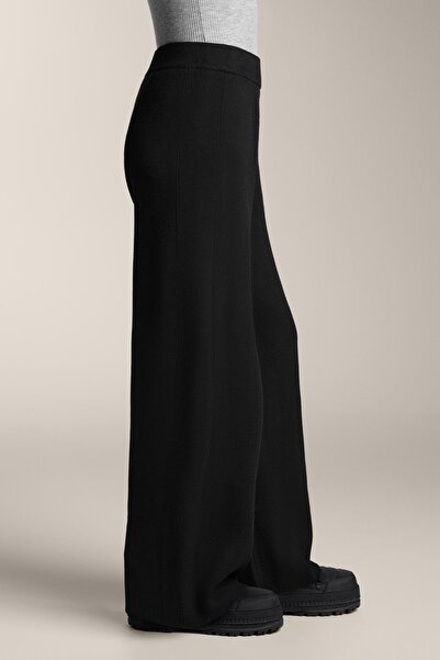 Oysho Straight-leg knit trousers with side rib