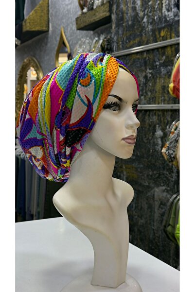 zagreus Kadın deri kendinden pullu desenli büzgülü salaş bone çok terçih edil...