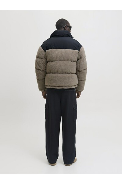 Jack & Jones Men's Gray Jcoflare Teddy Puffer Jacket Coat 12286050-Deserttau