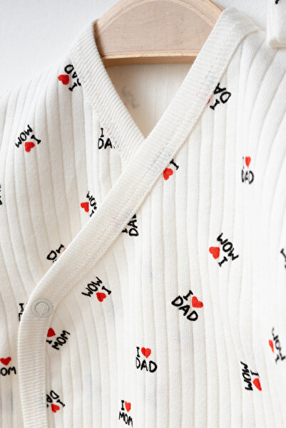 yukobaby bebeğiniz için en doğalı Baby 7-Piece I Love Mam&Dad Newborn Hospital Release Bodysuit Set Yk78883