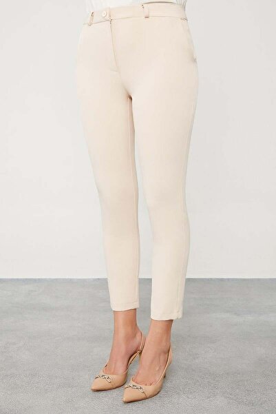 Levidor Παντελόνι μέχρι τον αστράγαλο με λεπτομέρεια σε μπεζ χρώμα