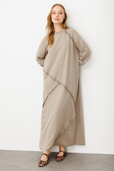 Micca Yumuşak Dokusu ve Zarif Detaylarıyla İpekçe Doku Ribanalı Özel Elbise-R-VİZON