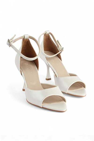 luuq shoes Delora Pearlescent White Women's Heeled Shoes