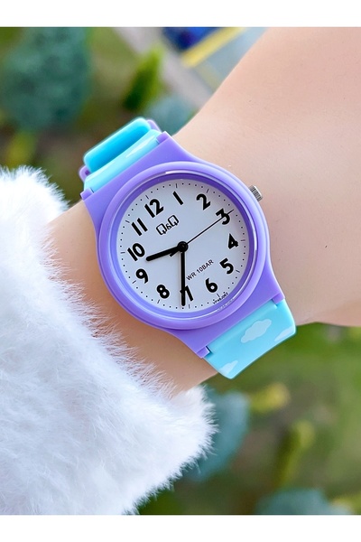 Q&Q 10 Atm Waterproof Silicone Strap Polka Dot Teen Girls Wrist Watch