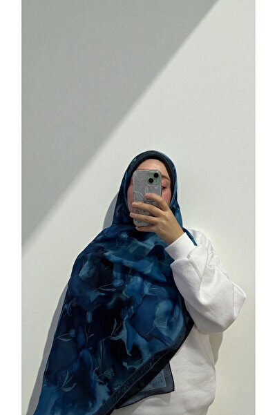 Lavena scarfs شال قطني ناعم رقمي بنمط زهور من سلسلة لالي - أزرق