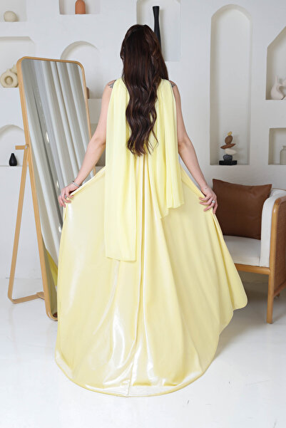 TREN Long velvet evening dress with crystal embroidery and a flowing shawl, perfect for parties and elegant occasions, 2025 model.