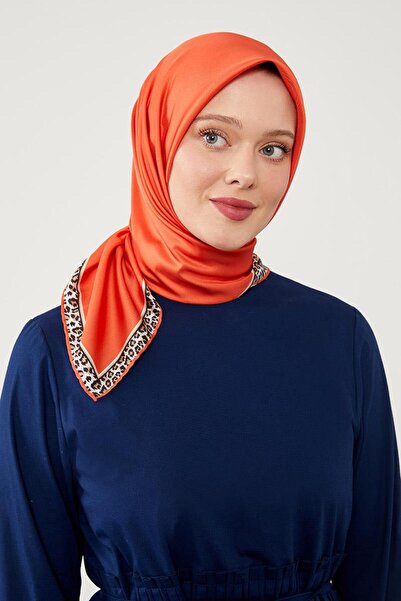 Levidor Orange Edge Leopard Pattern Twill Digital Scarf