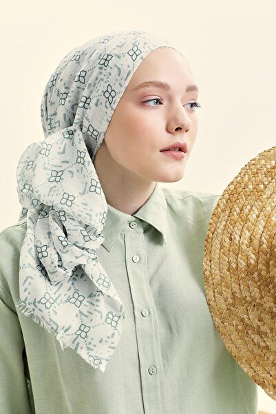 Levidor Mint Green Relax Leaf Shawl