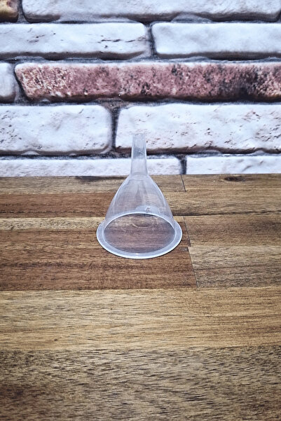 ELEGANCEV مصفاة بلاستيكية صغيرة الحجم (8 سم)