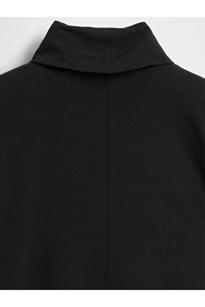 GAP Kadın Siyah Tüy Hafifliği Kayık Yaka Kazak