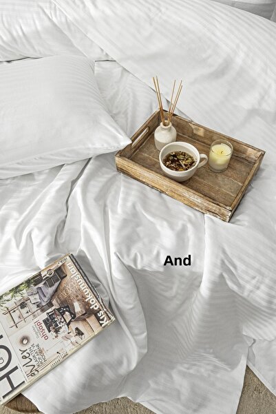 BESTİNA GOLD Sada dvou potahů na přikrývku Bestina ze zlatého bavlněného saténu