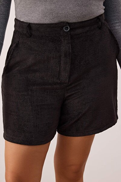Trendyol Curve Μαύρο κοτλέ υφαντό σορτς μεγάλου μεγέθους TBBAW26AP00008