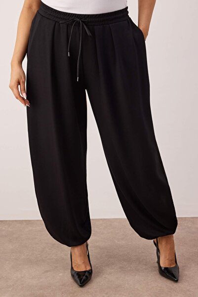 Trendyol Curve Black Pleated Plus Size Sweatpants with Elasticated Cuffs Tbbaw26Aj00014