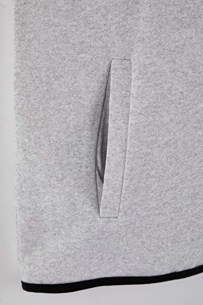 Edit by Trendyol Gray Zipped Front Knitted Large Size Vest Tedaw25Bh00000