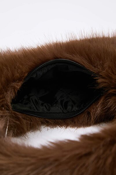 TRENDYOL SHOES Brown Faux Fur Women's Hand and Shoulder Bag Takaw26Oc00066