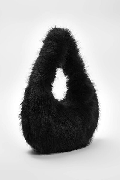 TRENDYOL SHOES Black Faux Fur Women's Hand and Shoulder Bag Takaw26Oc00066