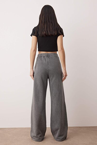 Trendyol Collection Anthracite Washed Wideleg/Flared Knitted Sweatpants Twoaw26Ea00021