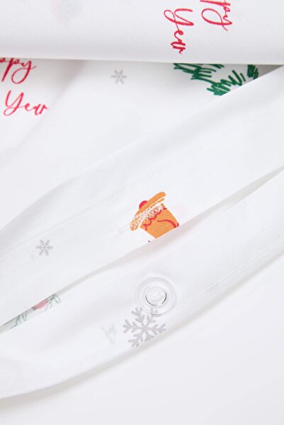 TRENDYOLMİLLA HOME New Year Themed Single Duvet Cover Set 160X220Cm Tphaw26Tkn00003