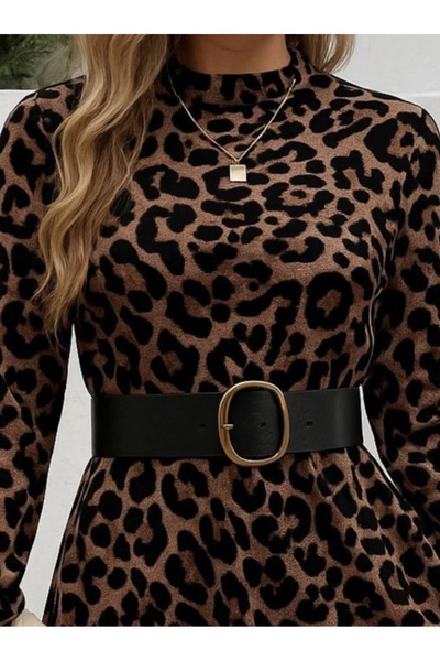 Butik    Women's Long Sleeve Half Turtleneck Leopard Print Velvet Dress