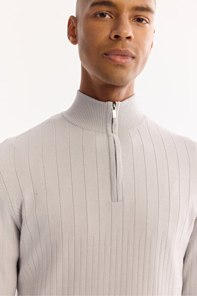 Avva Men's Gray Stand Collar Zippered Soft Touch Striped Knitwear Regular Fit Sweater A52Y5151