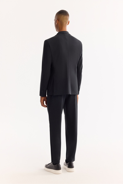 Avva Ανδρικό μαύρο μονόχρωμο μπλέιζερ με δύο ελαστικότητες, αδιάβροχο, χωρίς ζαρώματα, Comfort Slim Fit Jacket A52Y4009