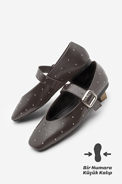 Marjin Women's Blunt Toe Buckled Studded Ballerinas Velona Brown