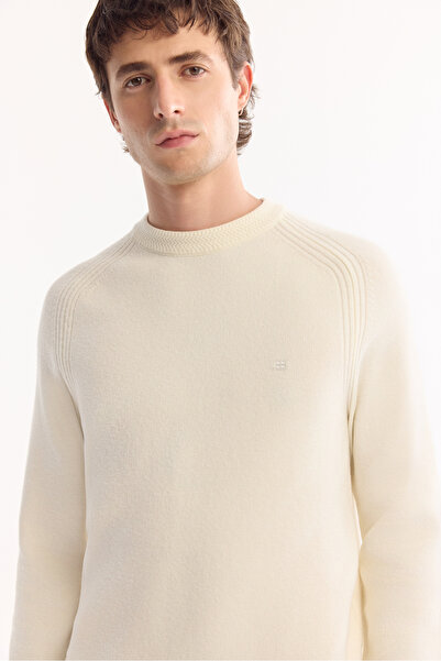 Avva Men's Ecru Crew Neck Soft Touch Textured Knitwear Regular Fit Sweater A52Y5050