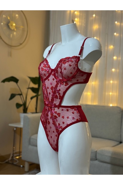 Store Kırmızı Kalpli Brode Balenli Kapsız Bodysuit