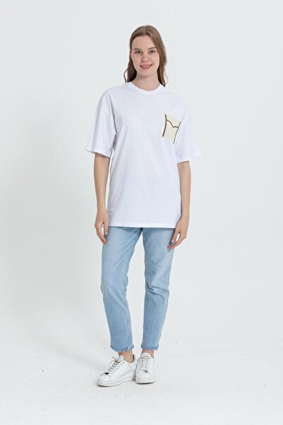 Rocqerx R-5729 Μπλουζάκι με λαιμόκοψη με δαντέλα με λεπτομέρεια μεγάλου μεγέθους