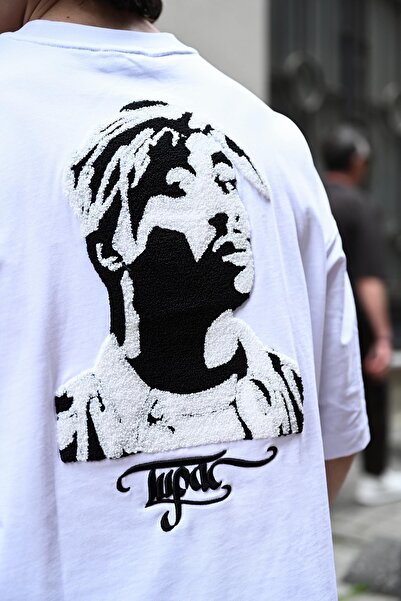 Rocqerx R-5804 Тупак з вишивкою Детальна футболка