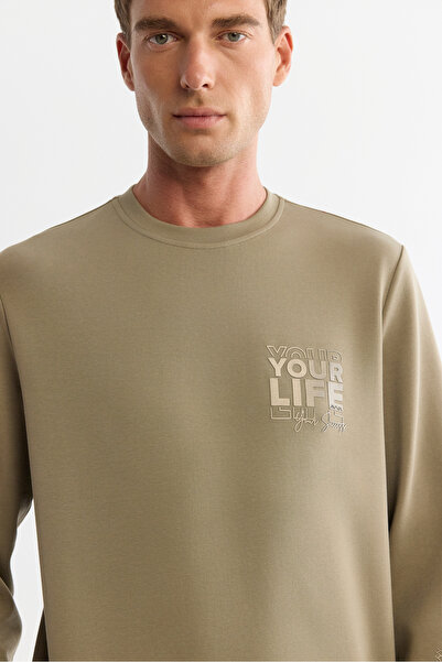 Avva Ανδρικό φούτερ με λαιμόκοψη από βαμβάκι με στάμπα ελαστάνης κανονικής εφαρμογής A42Y1206