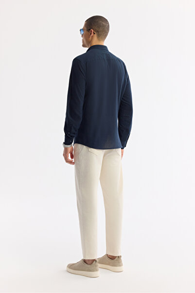 Avva Men's Navy Blue Buttoned Collar 100% Cotton Regular Fit Shirt A51Y2206