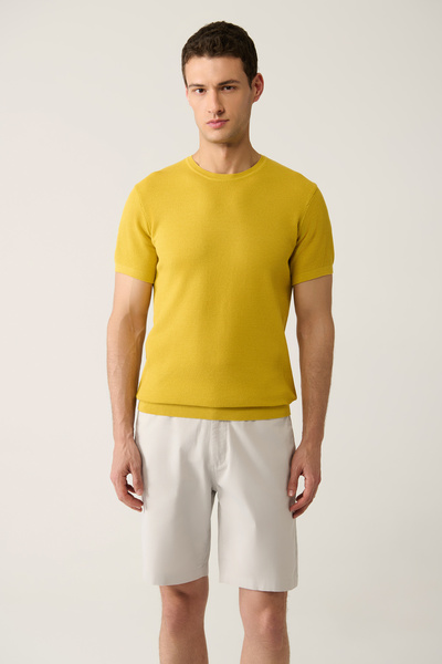 Avva Men's Mustard Crew Neck Textured Knitwear T-Shirt E005027