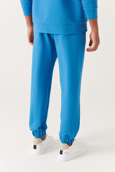 Avva Pánske tmavomodré bavlnené tepláky v páse na šnurovanie, bočné vrecko na elastické nohavice, 2 vlákna, E 003403