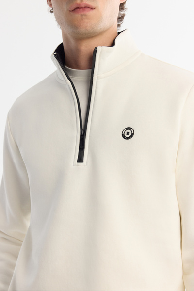 Avva Чоловічий білий светр з прямим коміром, застібкою-блискавкою, 3 нитками шардону, регулярного крою E001020