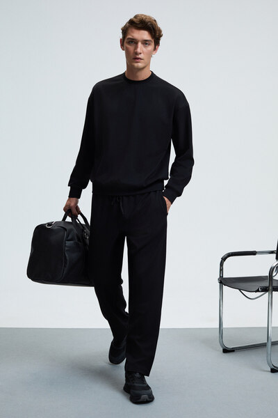 GRIMELANGE Viento Men's Crew Neck Long Sleeve Regular Fit Black Sweatshirt