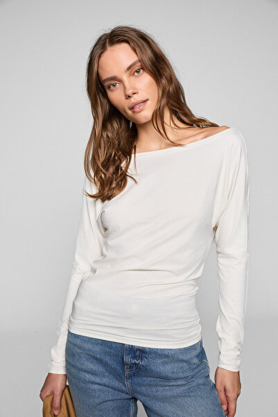 GRIMELANGE Ralivea Women's Boat Neck Fitted Stretch Fabric Ecru Blouse