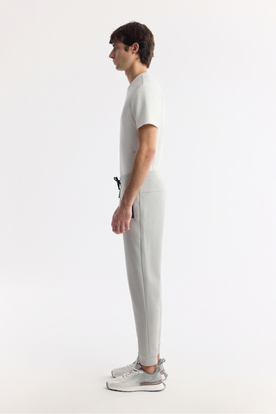 Avva Ανδρικό γκρι εύκαμπτο ύφασμα Interlock Φούτερ με ελαστικό πόδι Β 003400