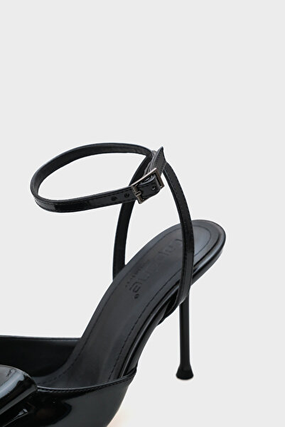 Capone Outfitters Rona Pointed Toe Bow Ankle Strap Women's Shoes