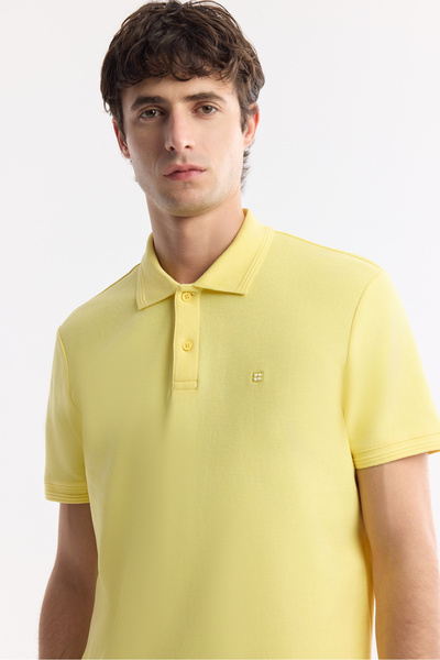 Avva Men's Yellow Non-Curling Polo Collar 100% Cotton Basic Regular Fit T-Shirt B001032