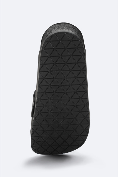 Avva Men's Black Single Strap Lightweight Comfortable Sole Sandals Slippers A51Y8302