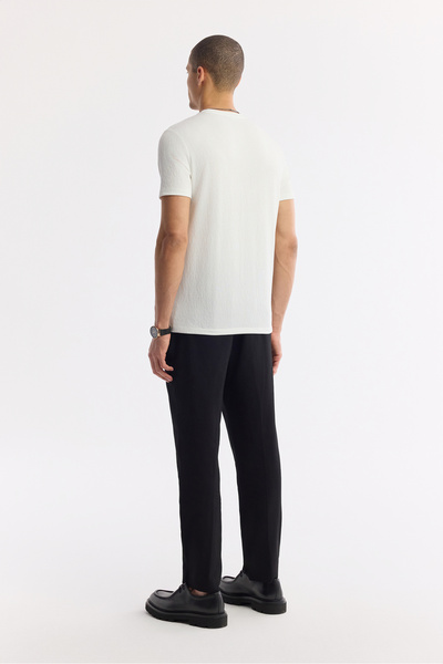 Avva Ανδρικό μπλουζάκι με λευκό λαιμόκοψη Jacquard Elastane Regular Fit T-Shirt A51Y1165