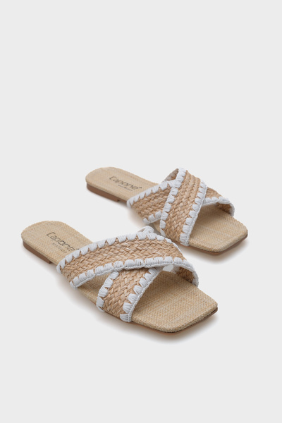 Capone Outfitters Papuci de damă Kiley cu toc plat, paie, cu vârf tocit, cu bretele încrucișate