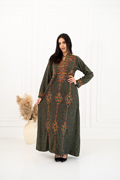 AFandina A natural wool jalabiya that combines luxury with an authentic heritage touch A-191