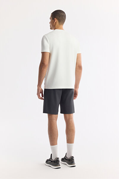 Avva Ανδρικό μπλουζάκι με λευκό λαιμόκοψη με στάμπα Bi-Stretch Interlock Regular Fit T-Shirt A51Y1136