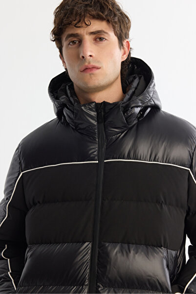 Avva Men's Black Downhill Hooded Water Repellent Windproof Goose down Ski Coat A42Y6012