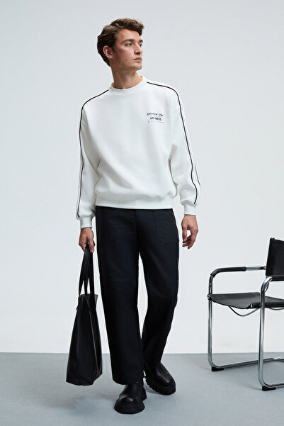 GRIMELANGE Leif Men's Oversized Ecru Sweatshirt with Printed Front and Round Neckline