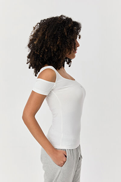 bilcee Жіноча біла бавовняна футболка з лікрами та деталями на плечах 9735